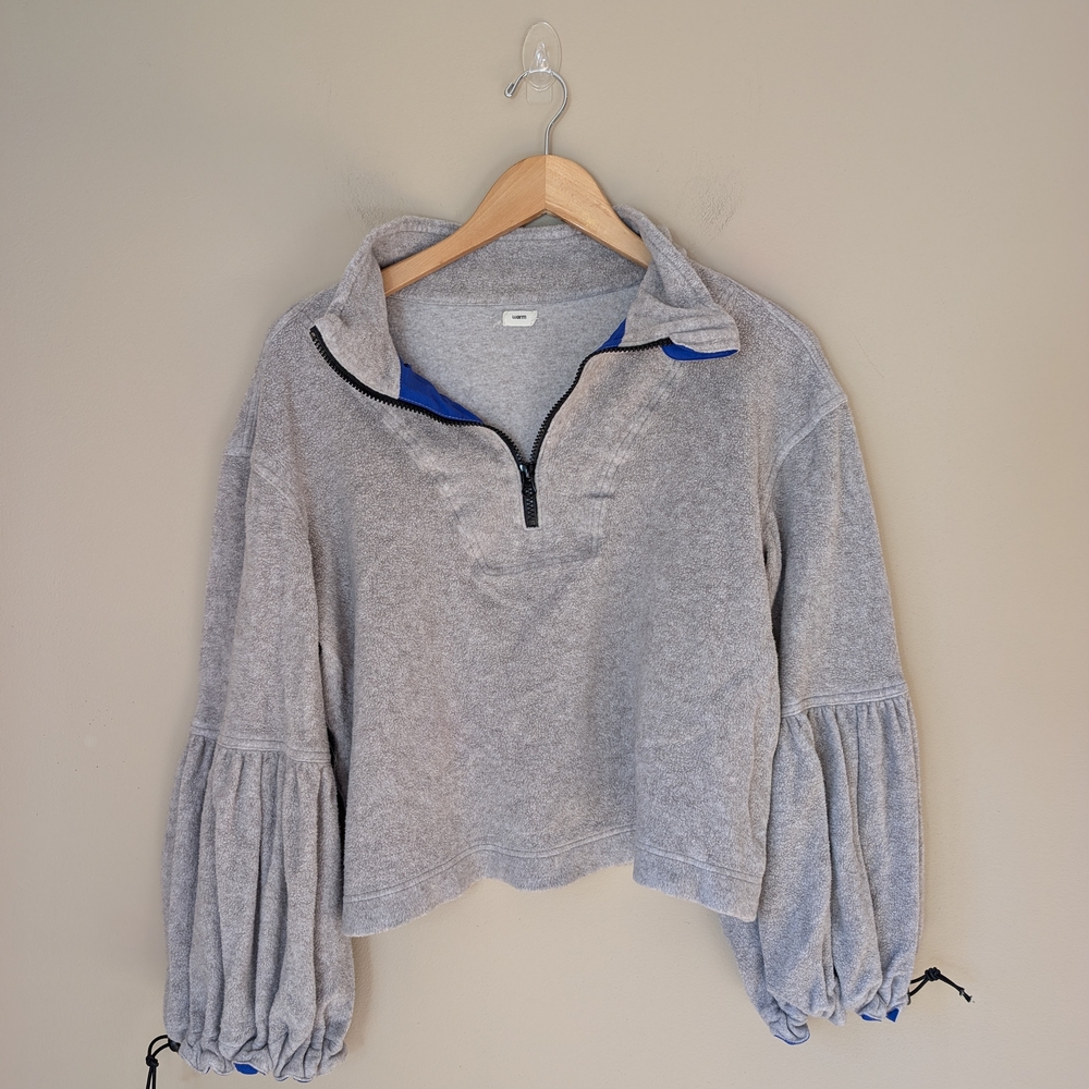 Warm Anthropologie Brand Gray Sweatshirt with Blue Trim Size Small